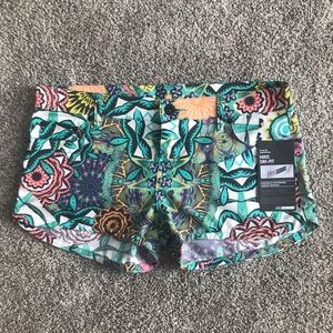 NWT! Hurley summer shorts! Awesome design!